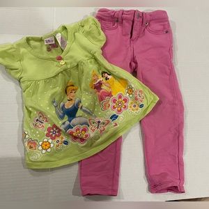 Levi’s Strauss toddler girl Levi with Disney princess shirt sleeve shirt size 3t